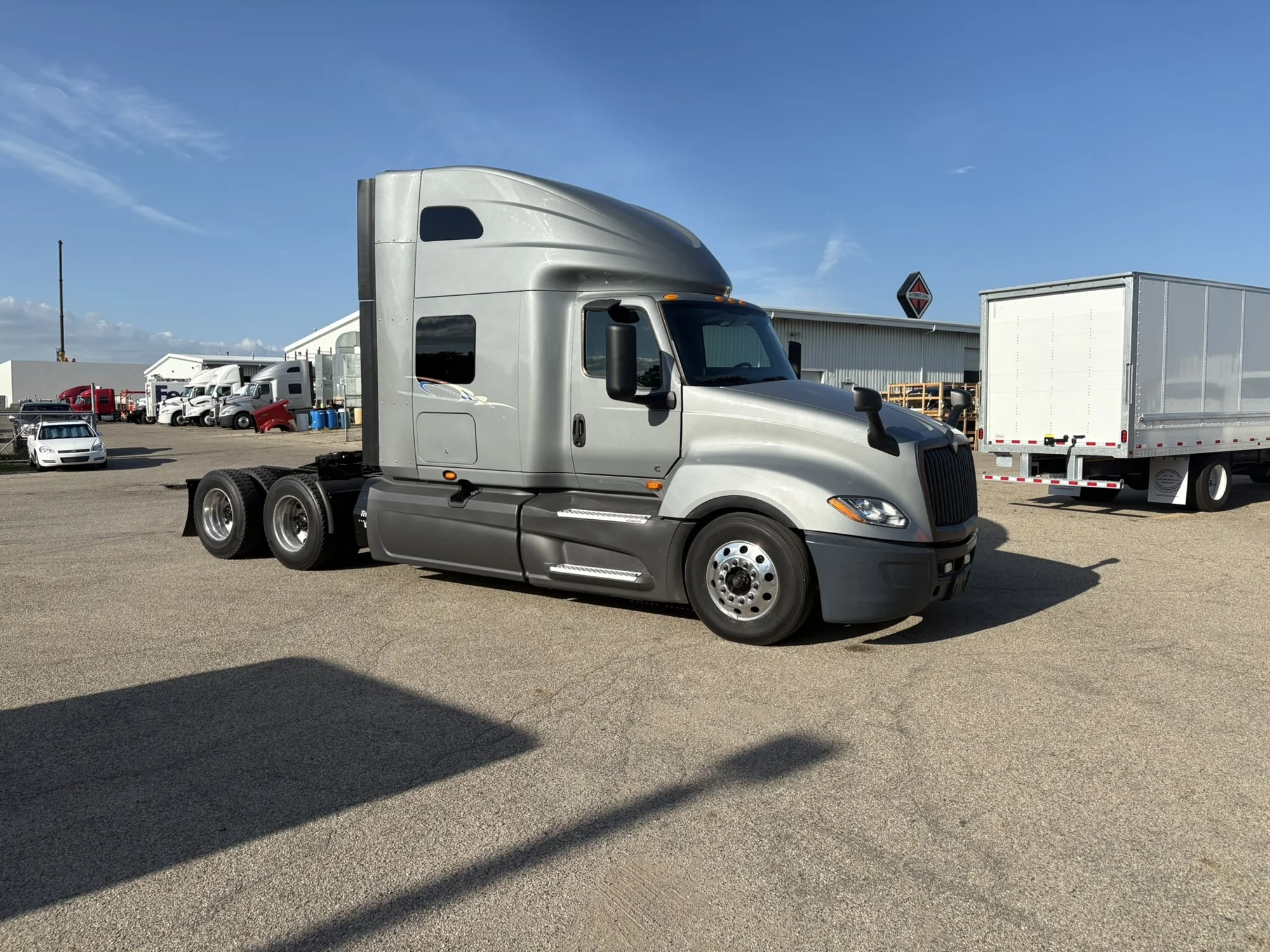 2024 International LT in West Michigan International, MI — photo 4