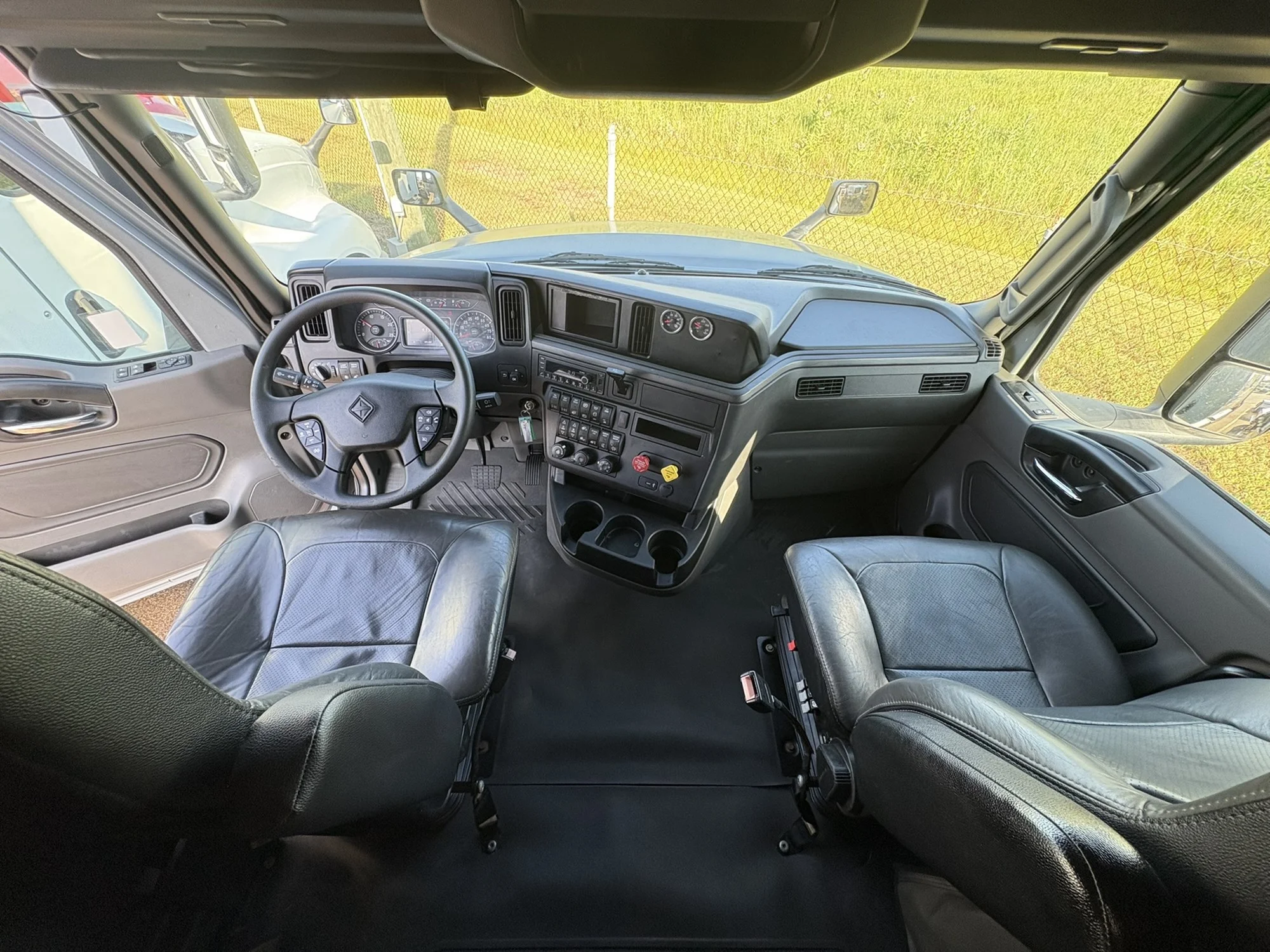 2024 International LT in West Michigan International, MI — photo 19