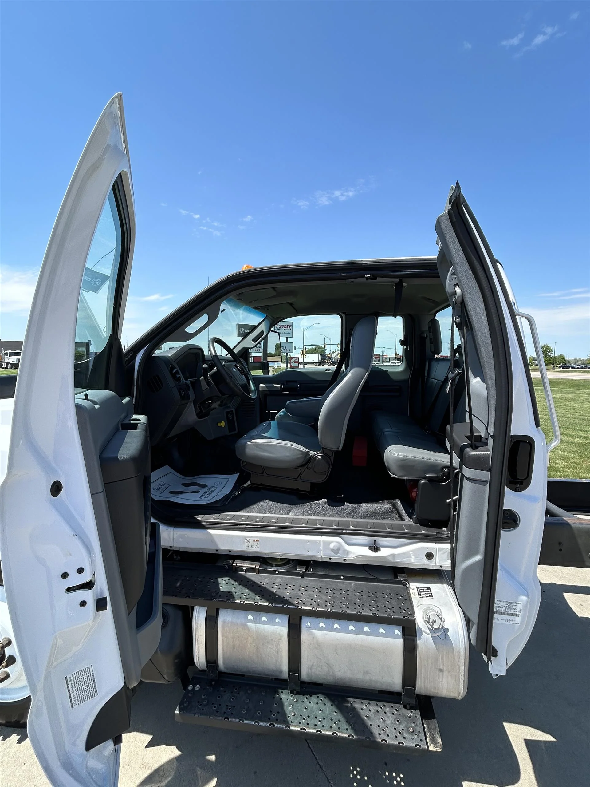 2017 Ford F-750 in Sioux Falls, SD — photo 7