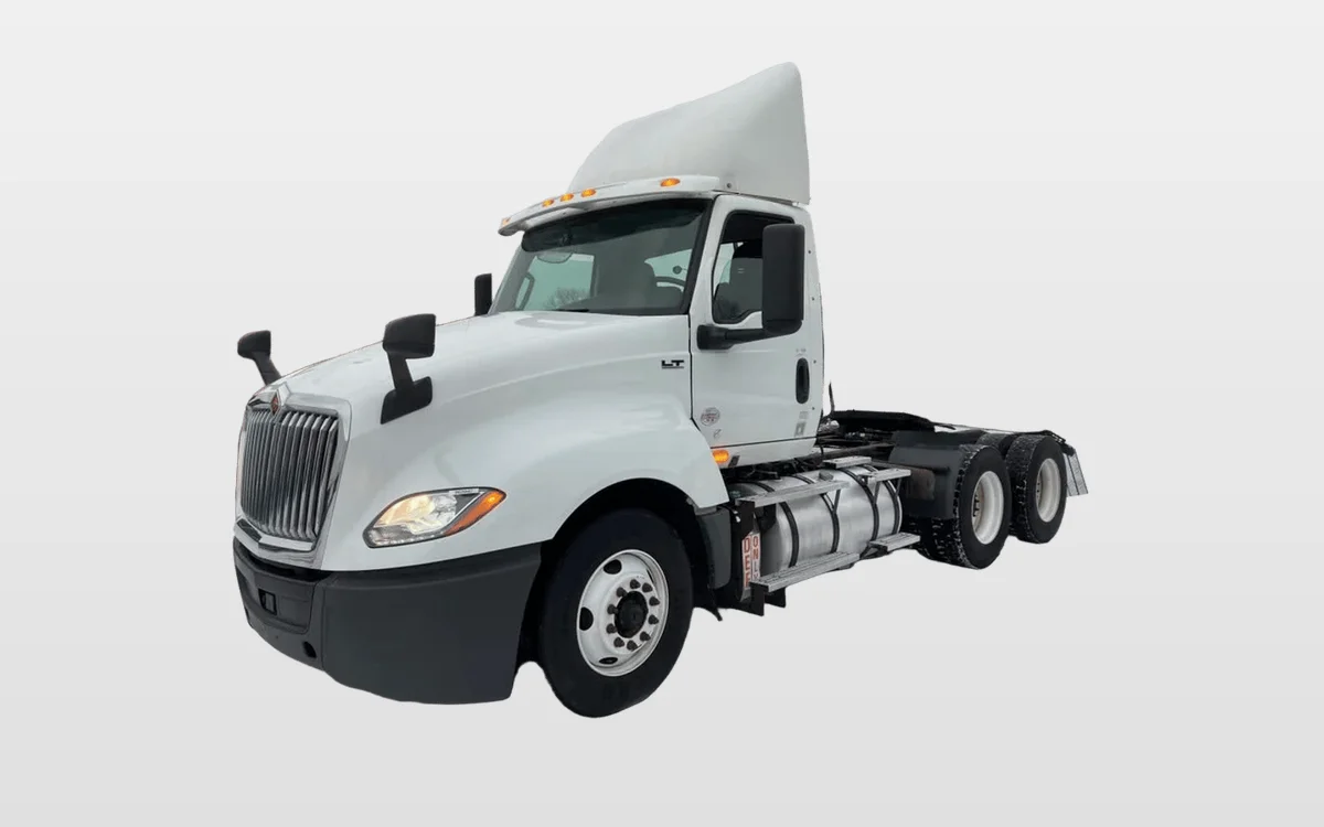 2019 International - image 1