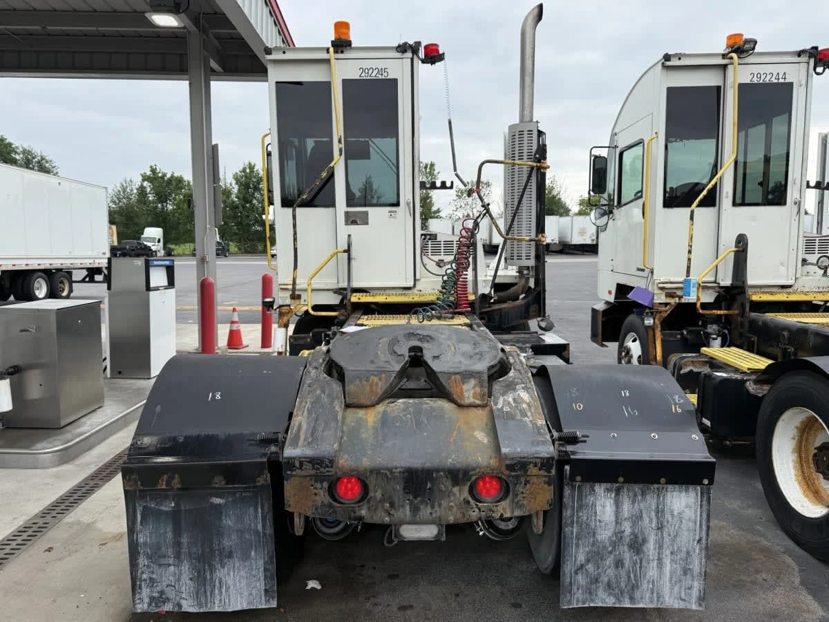 2018 Autocar in West Chester, OH — photo 2