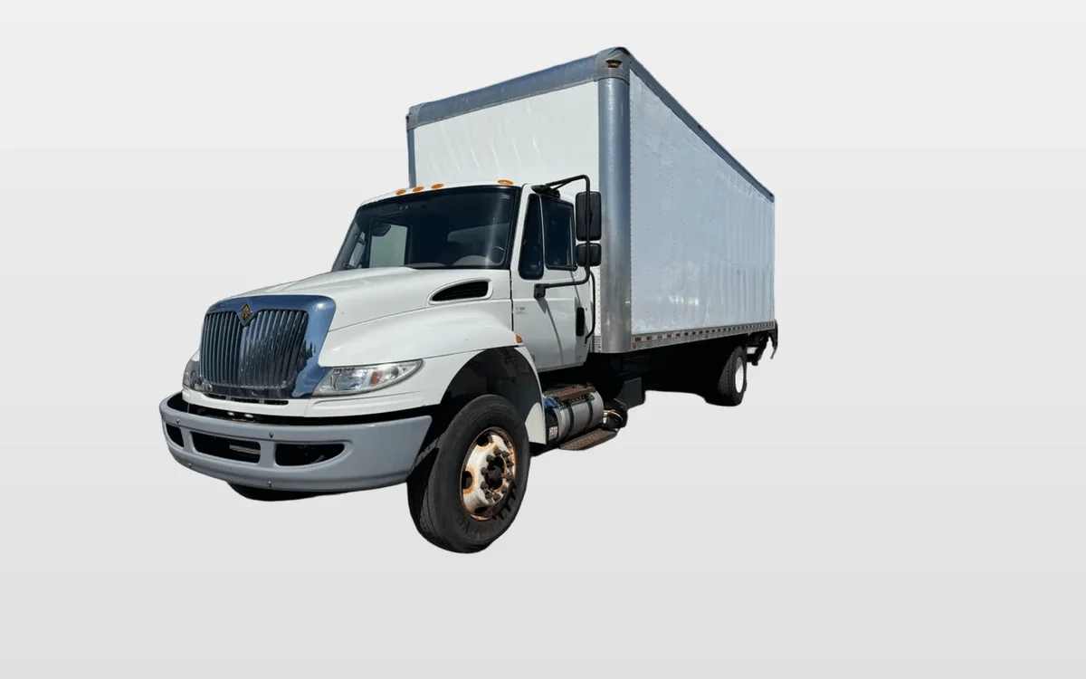 2018 International 4300 - image 1