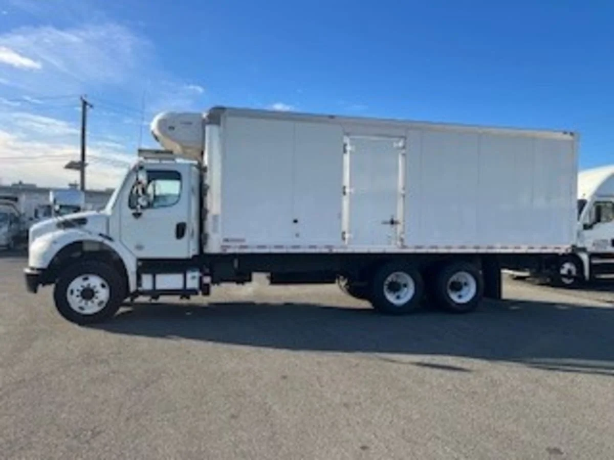 2020 Freightliner M2 106 in Newark, NJ — photo 3