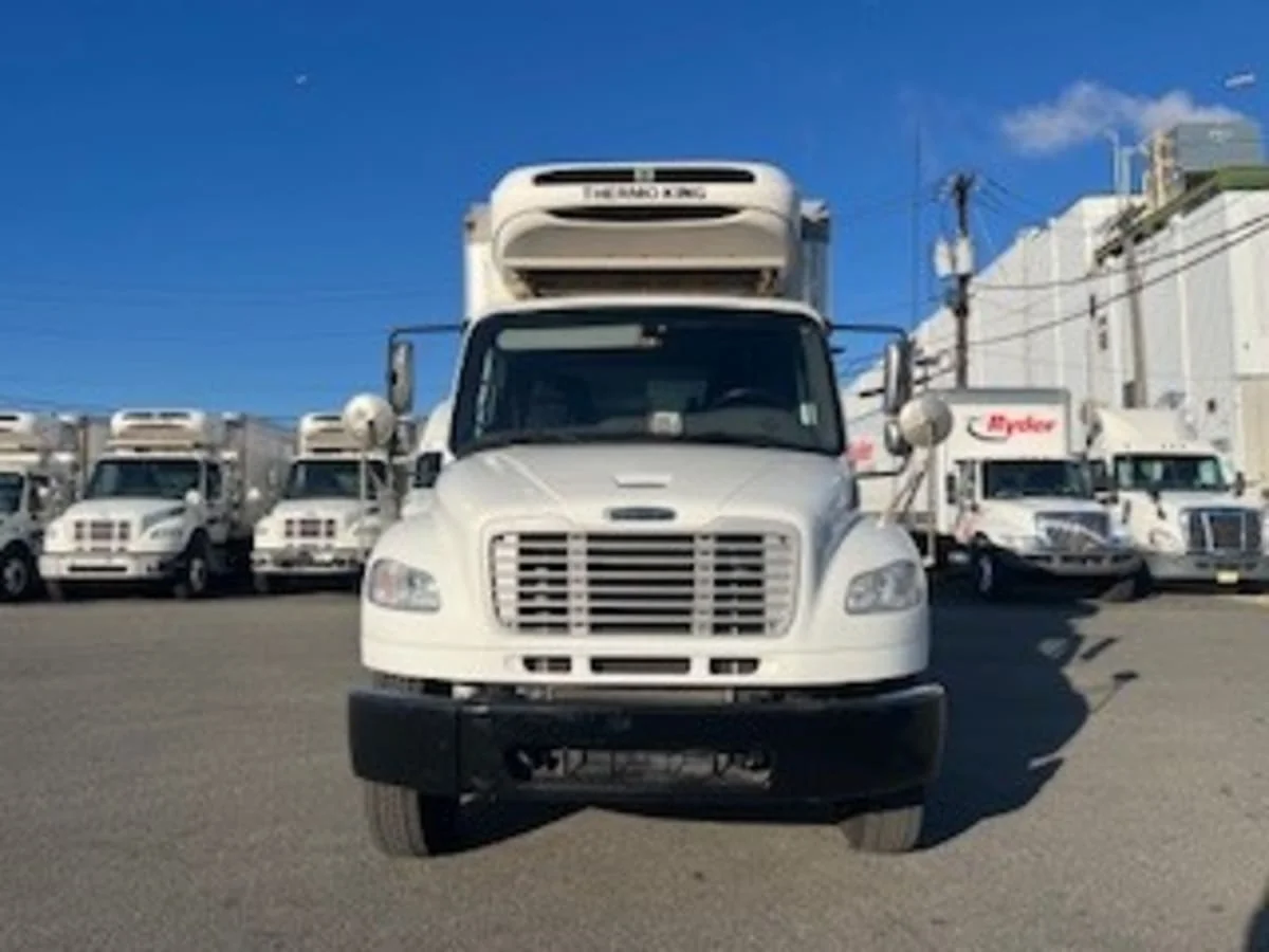 2020 Freightliner M2 106 in Newark, NJ — photo 2