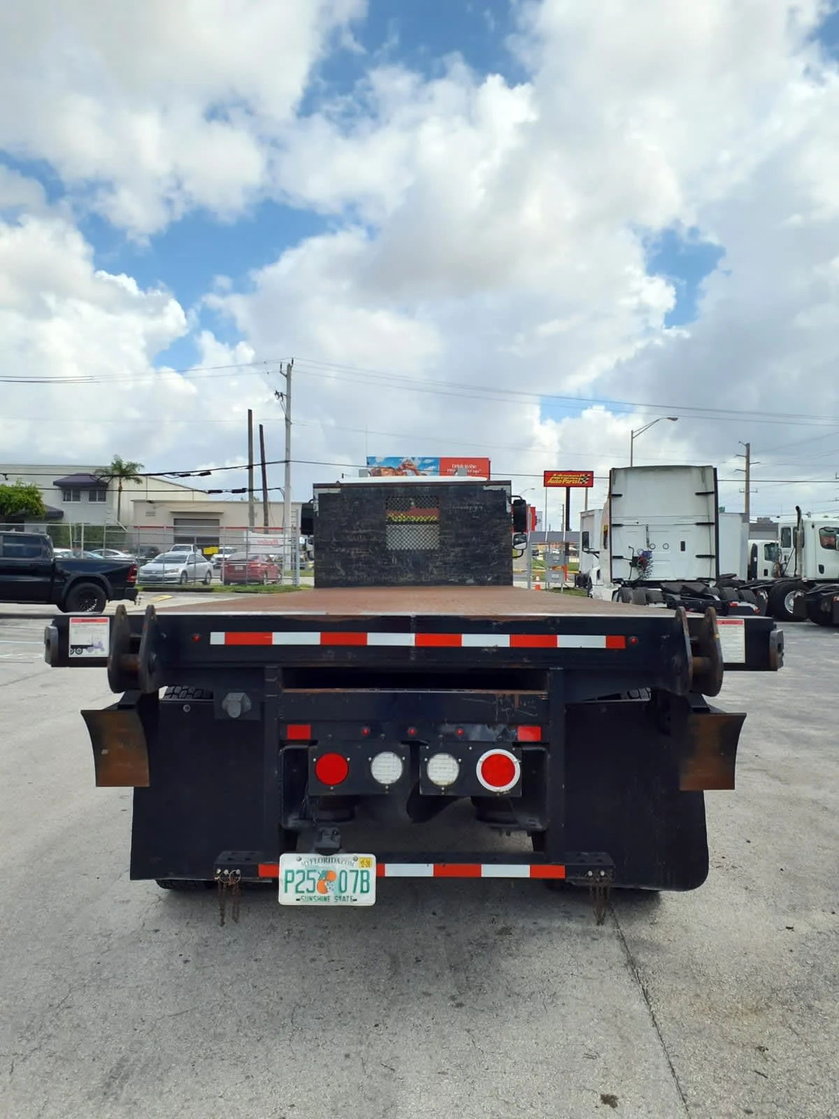 2019 Freightliner M2 106 in Miami, FL — photo 5
