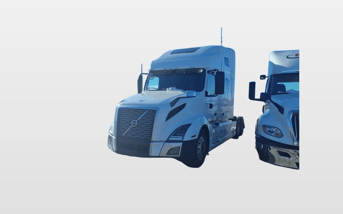 2020 Volvo - image 1