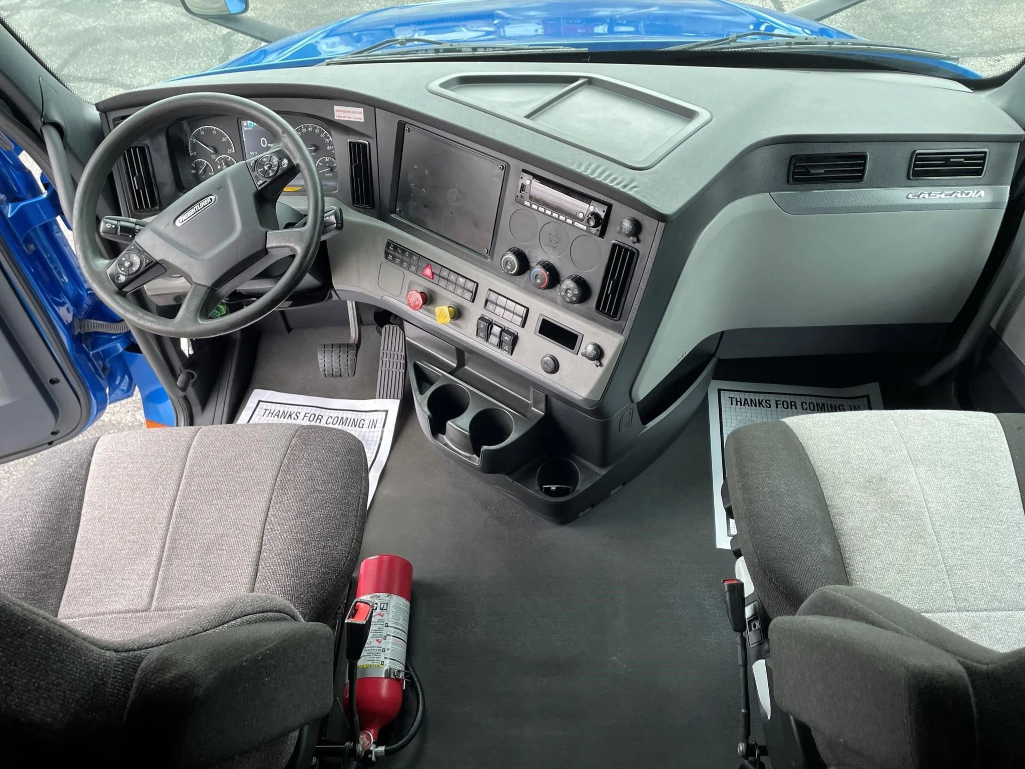 2021 Freightliner Cascadia in Louisville, KY — photo 7