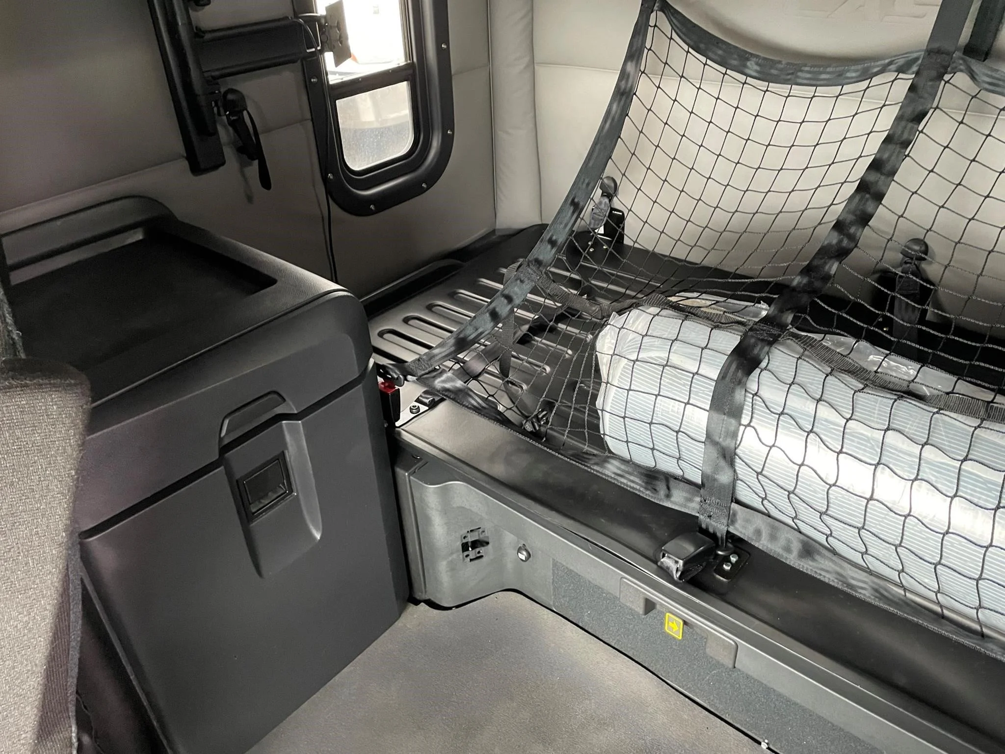 2021 Freightliner Cascadia in Louisville, KY — photo 8