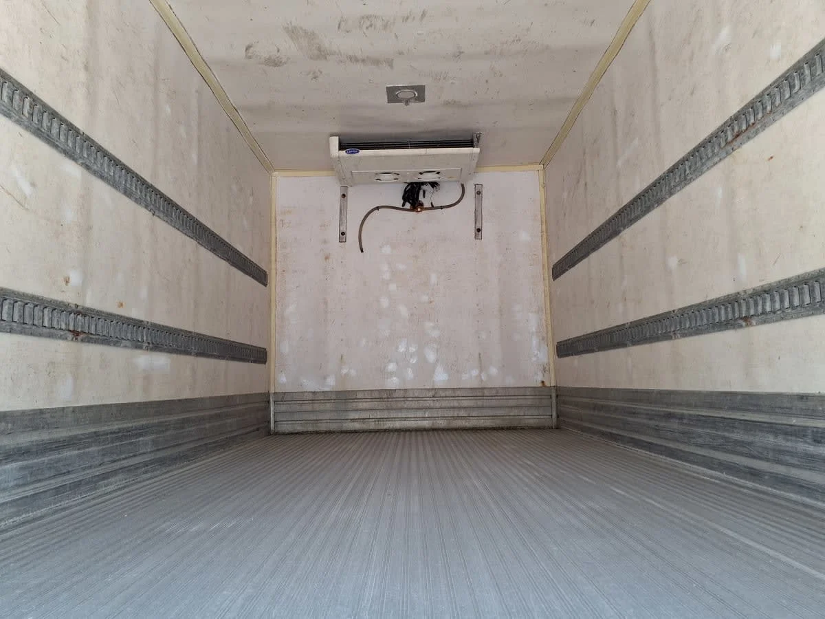 2017 Isuzu NRR - image 9