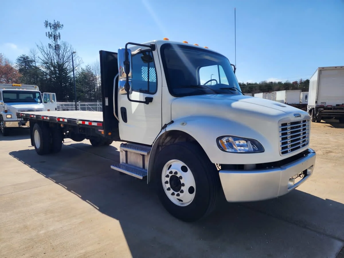 2019 Freightliner M2 106 in Greensboro, NC — photo 3
