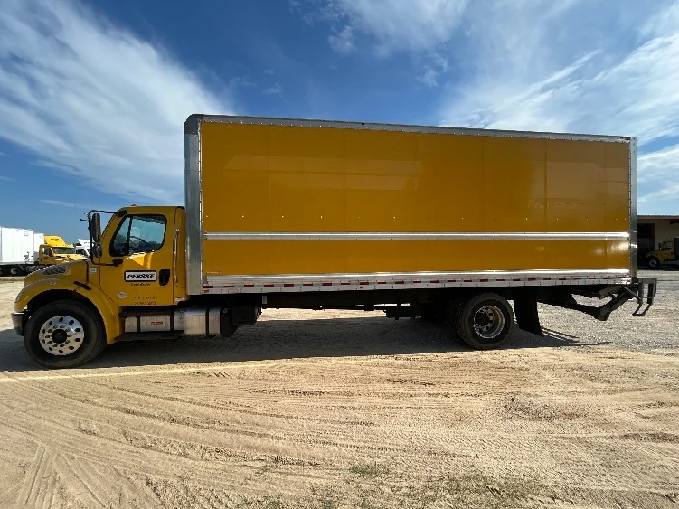 2019 Freightliner eM2 in Pensacola, FL — photo 4