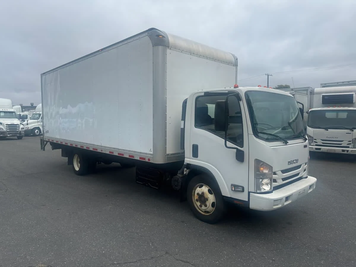 2020 Isuzu NQR in Springfield, MA — photo 3