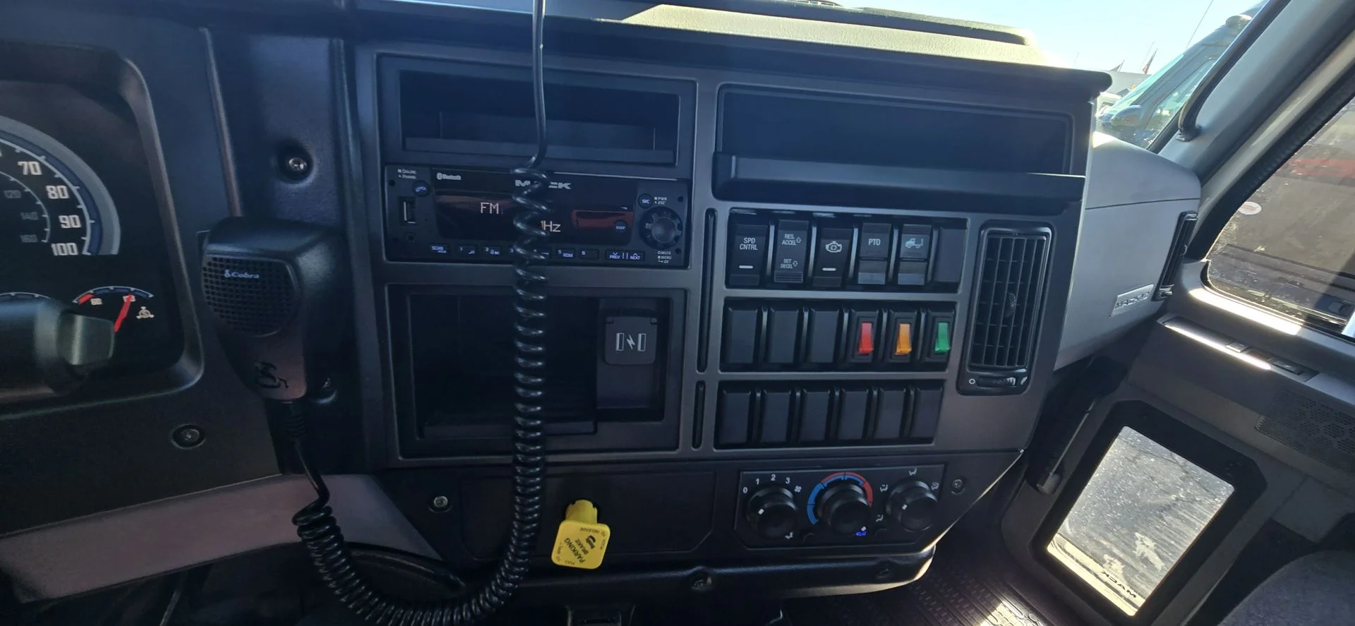 2024 Mack MD - image 31