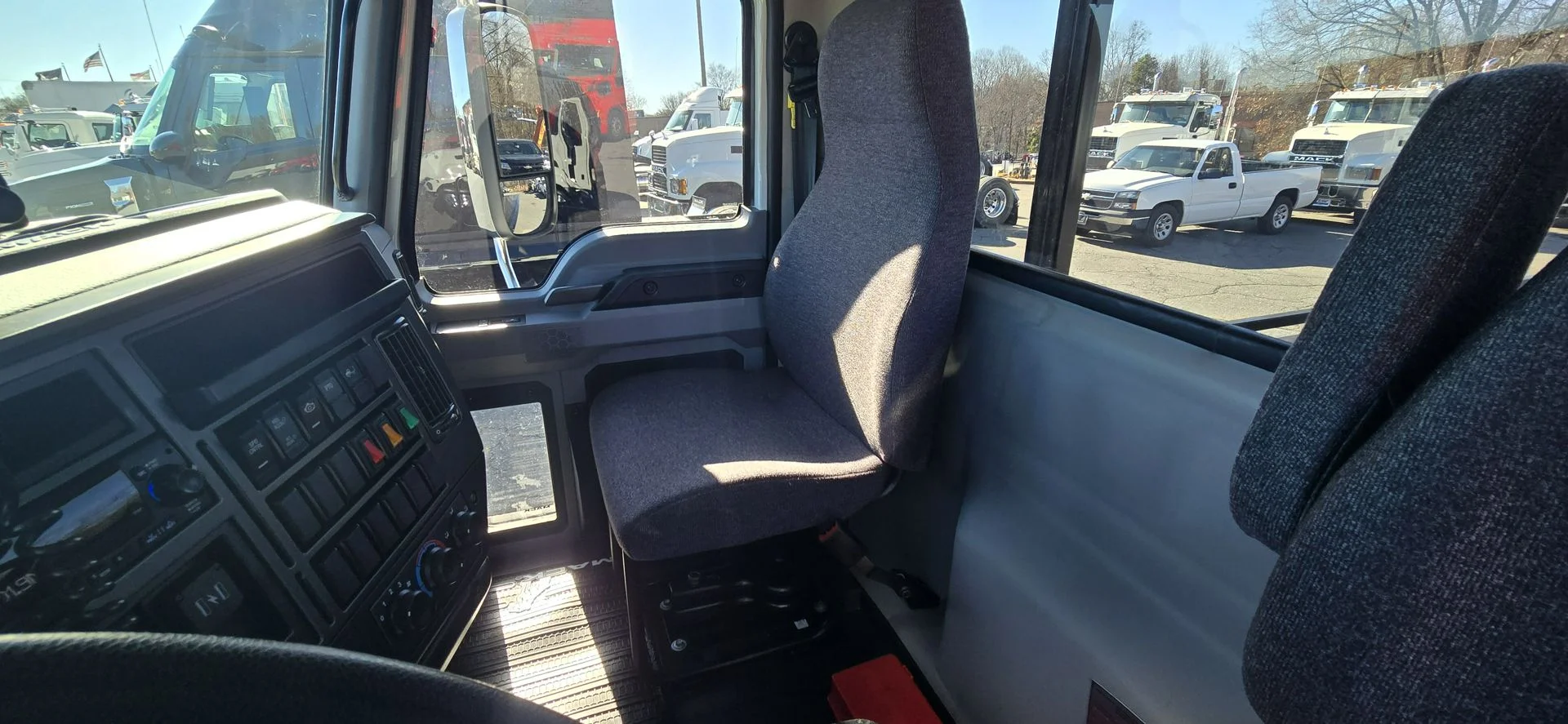 2024 Mack MD - image 35