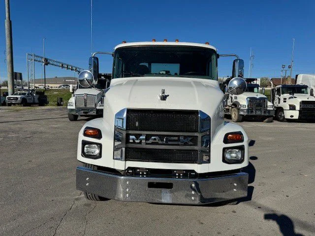 2024 Mack MD - image 3