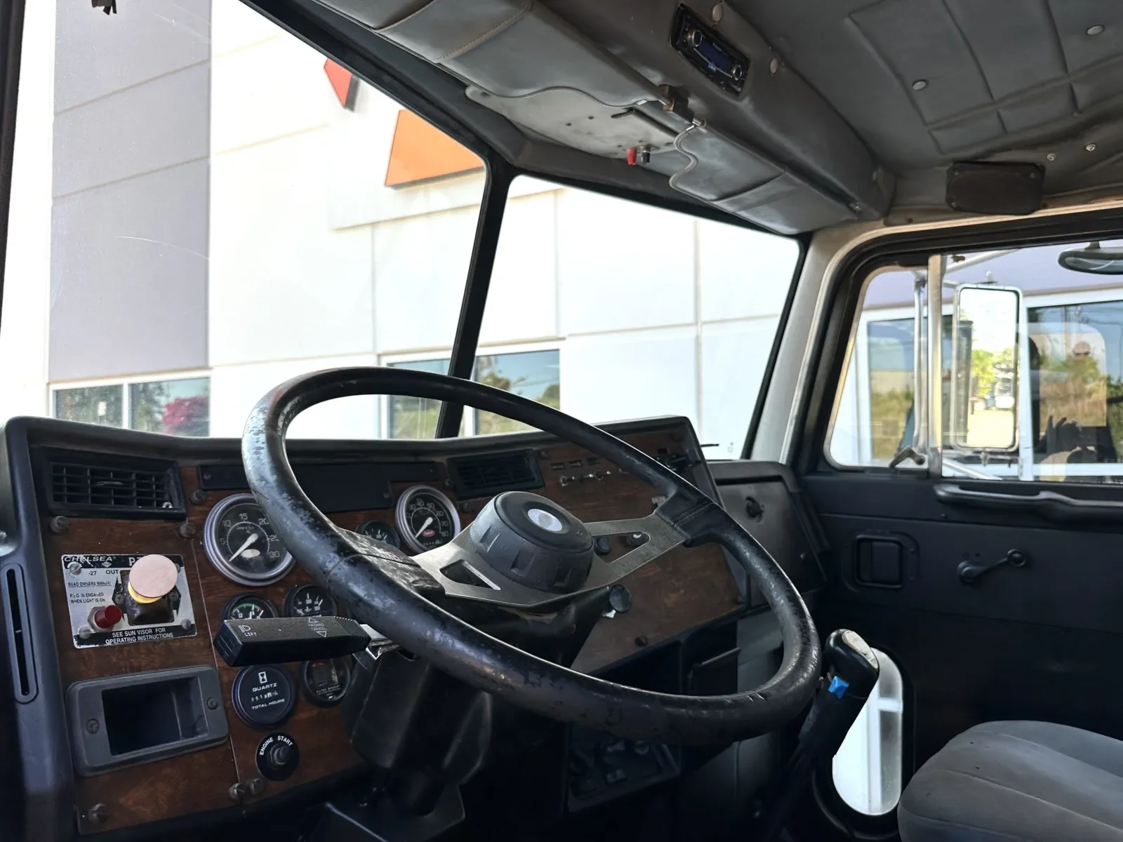 2000 Peterbilt in Greer, SC — photo 15