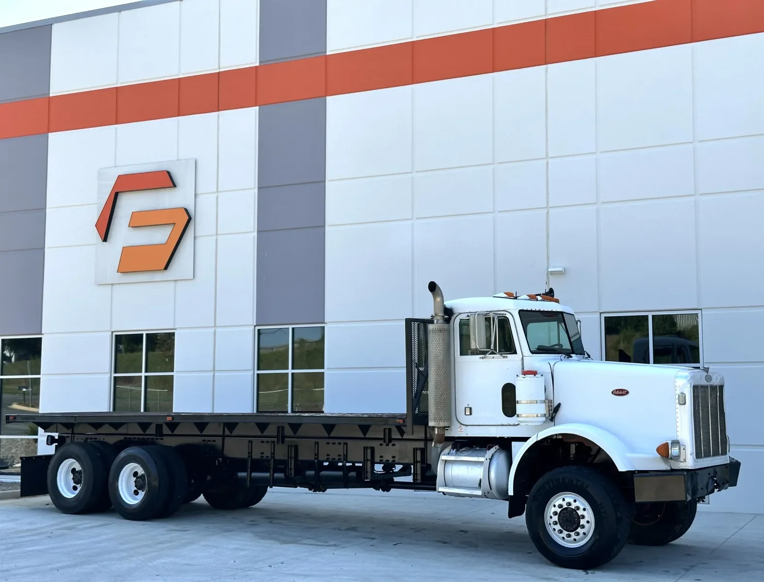 2000 Peterbilt 
