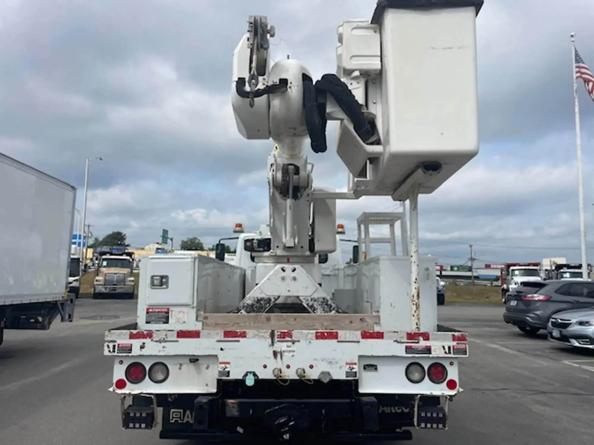 2019 International 4300 - image 12