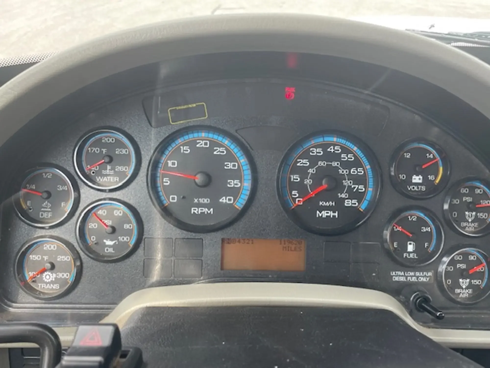 2019 International 4300 - image 26