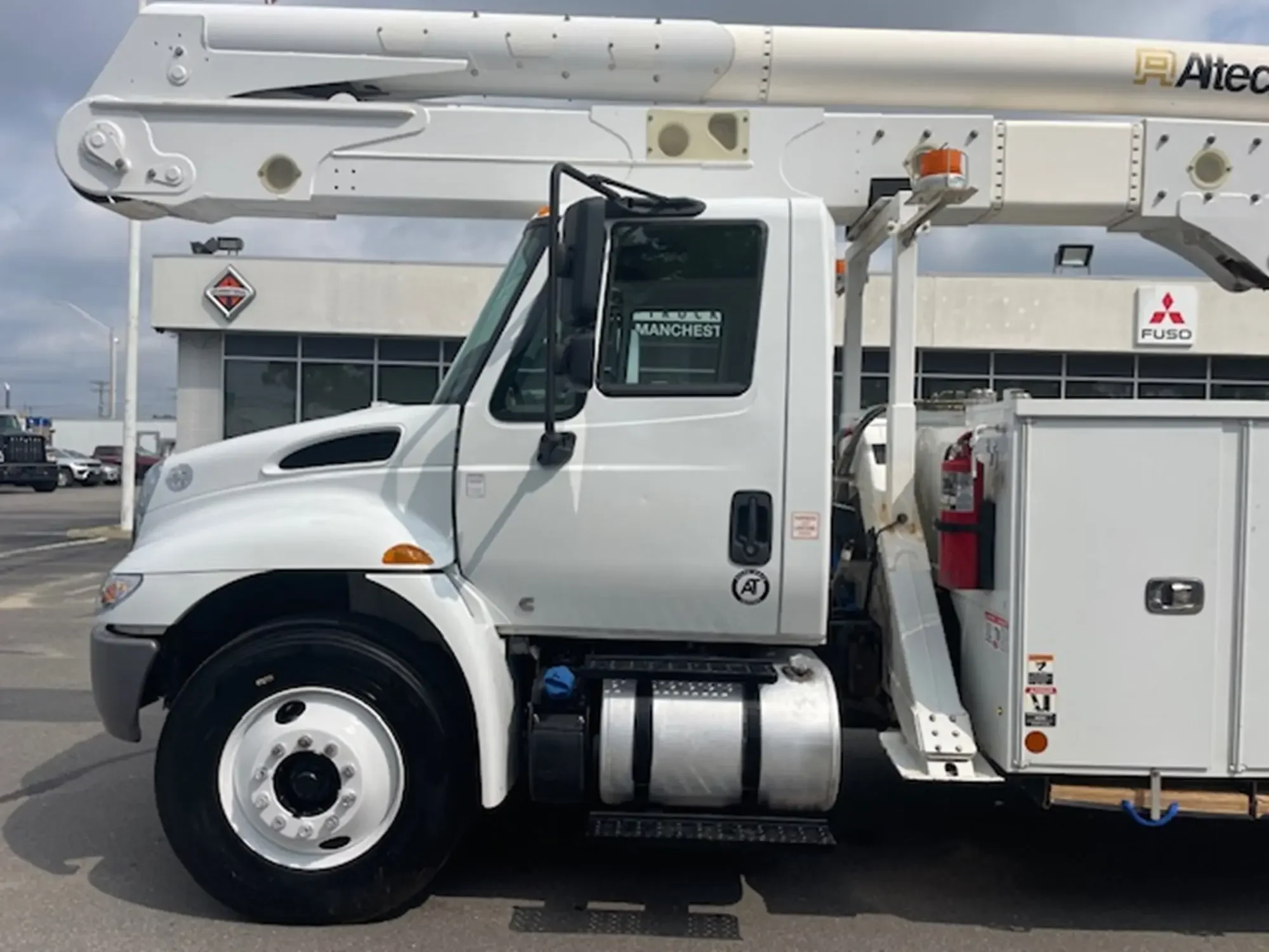 2019 International 4300 - image 19