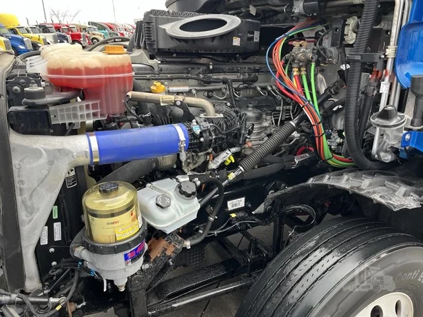 2024 Freightliner Cascadia - image 22