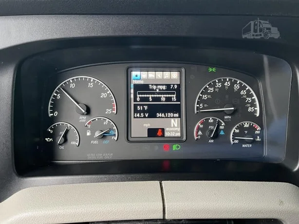 2024 Freightliner Cascadia - image 14