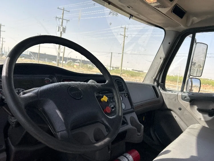 2019 Freightliner M2 112 - image 10