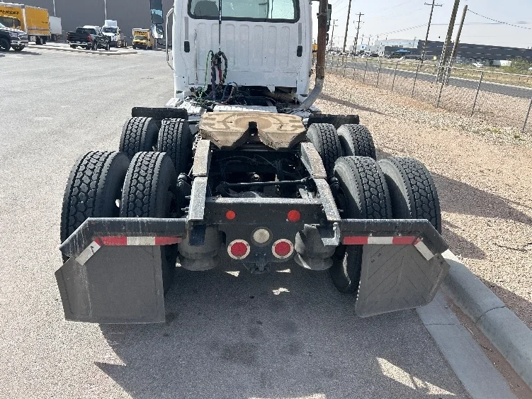 2019 Freightliner M2 112 - image 6