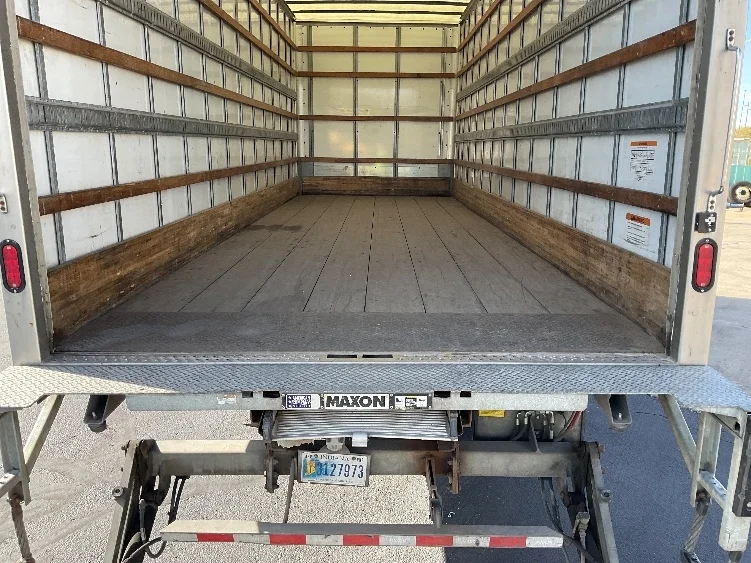 2022 International MV - image 10