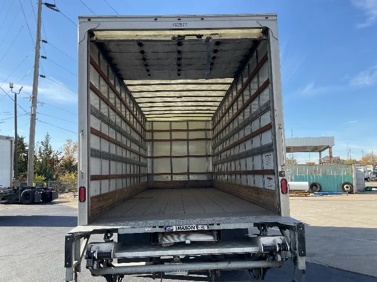 2022 International MV - image 8