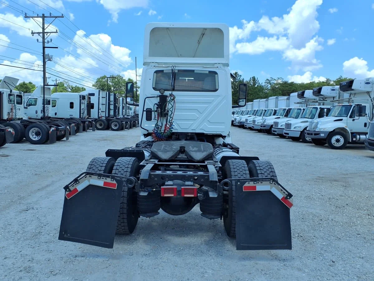 2020 International RH - image 5