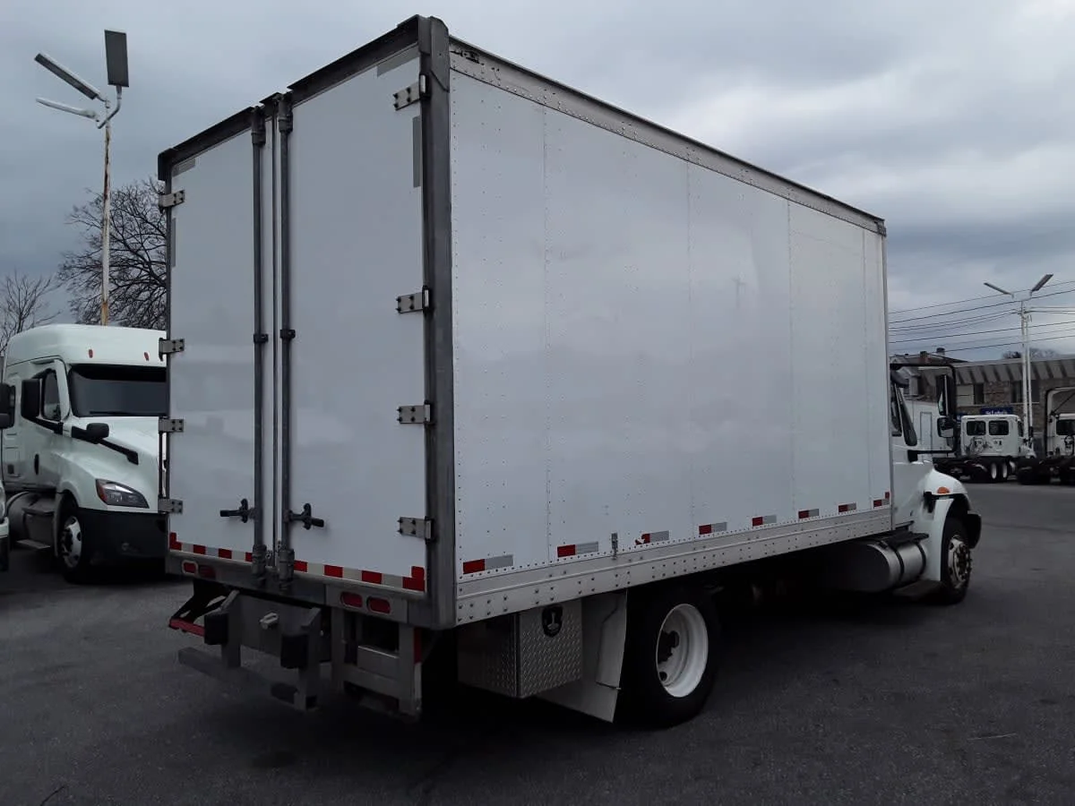 2019 International 4300 in Allentown, PA — photo 4