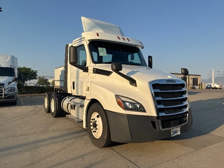 2020 Freightliner Cascadia