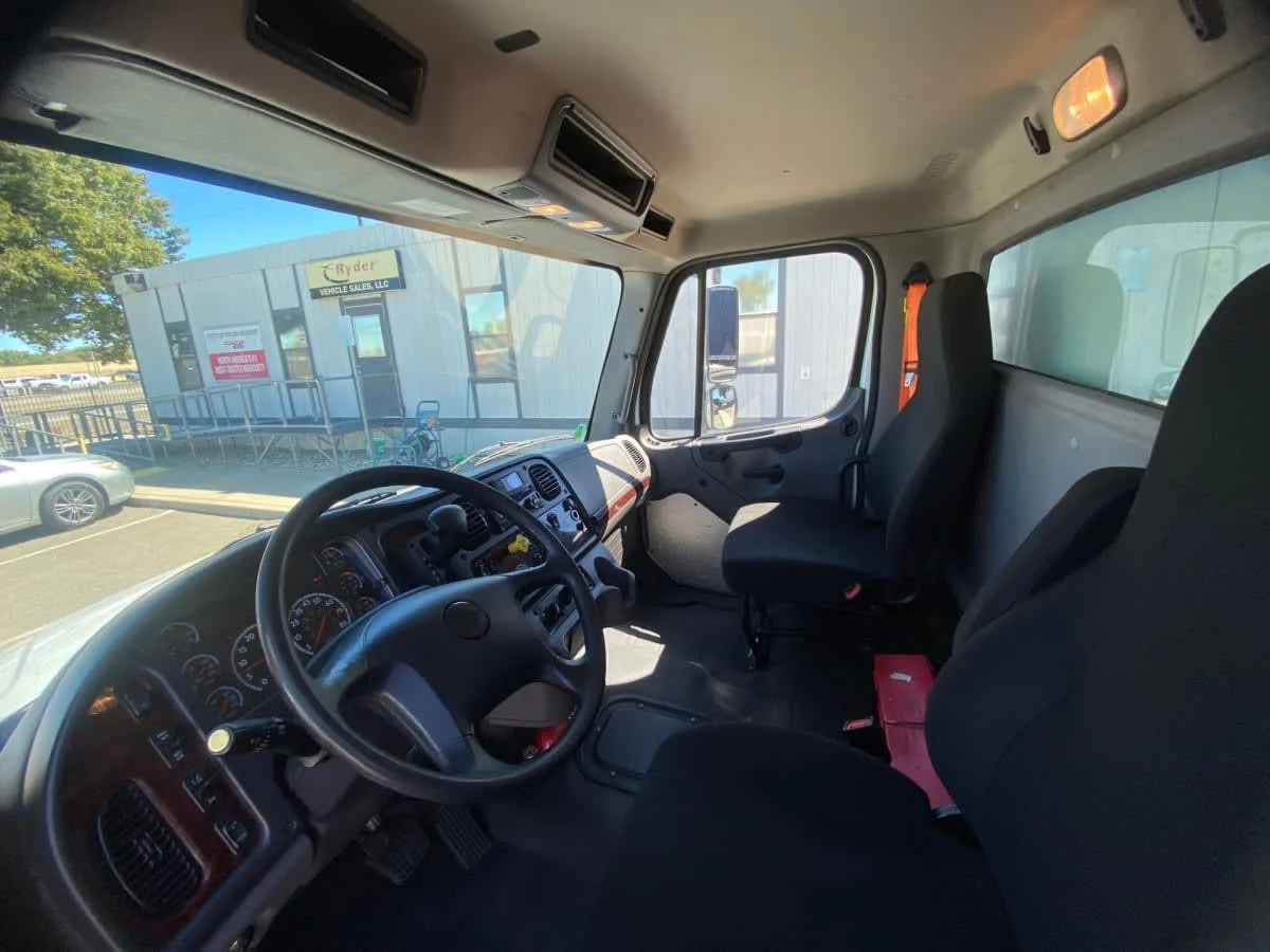 2022 Freightliner M2 106 in West Sacramento, CA — photo 7