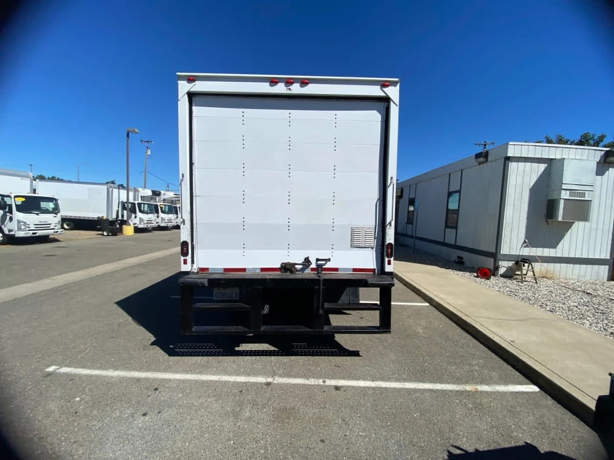 2022 Freightliner M2 106 in West Sacramento, CA — photo 5