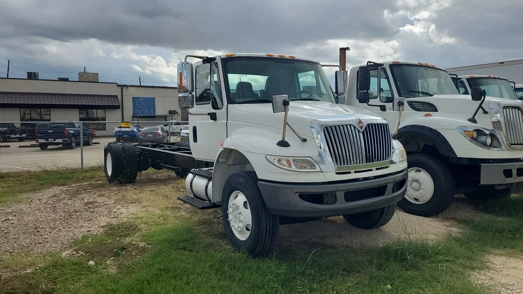2018 International 4300 in HOUSTON, TX