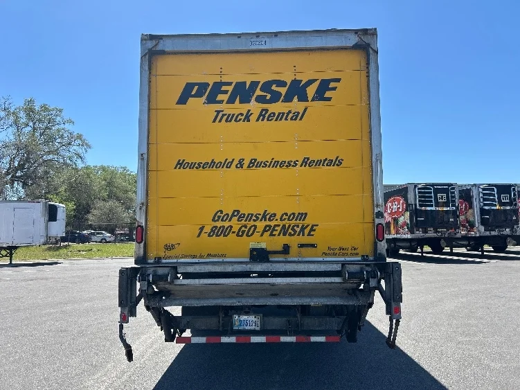 2019 International 4300 - image 7