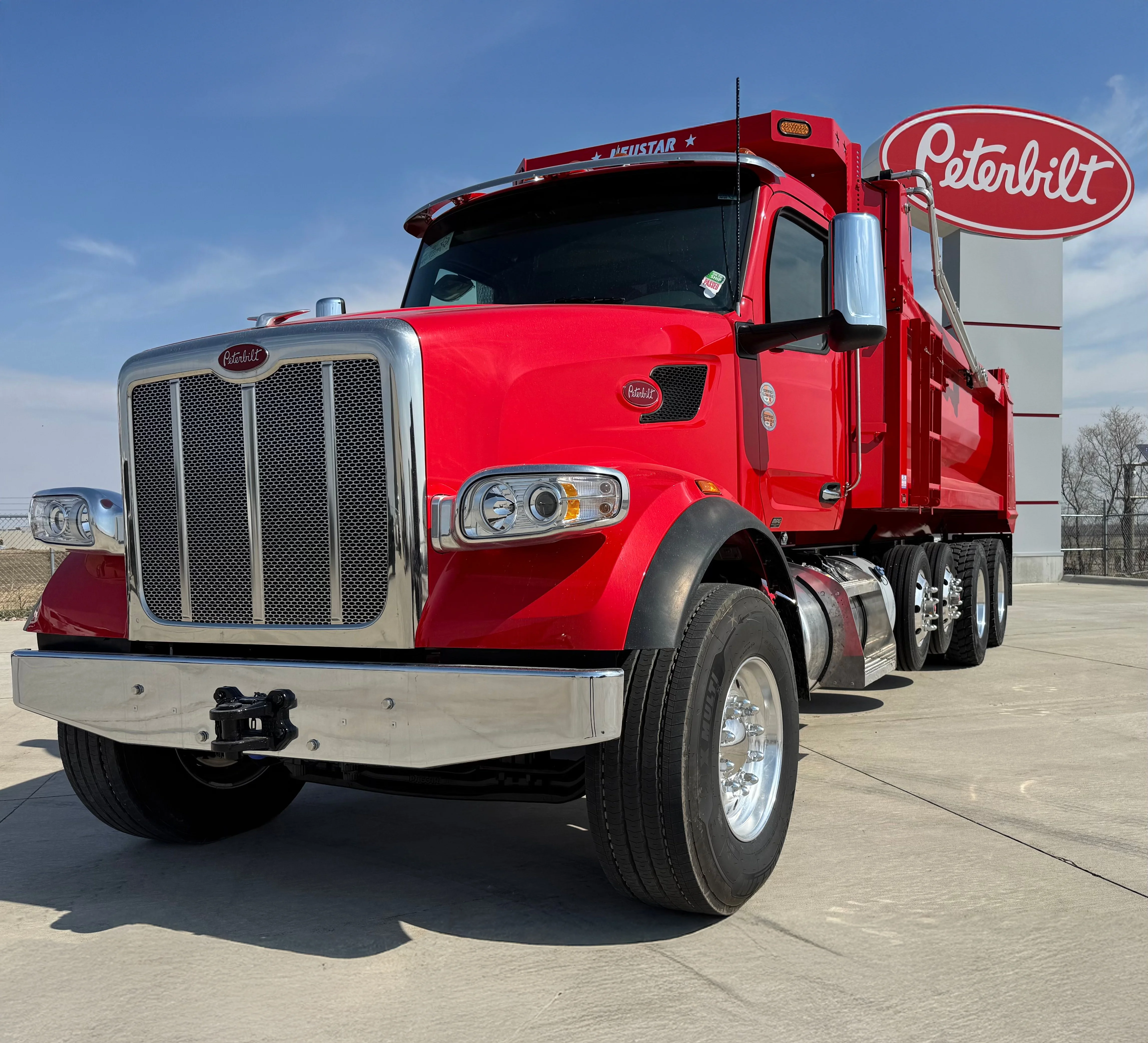 2025 Peterbilt 567 in DES MOINES, IA