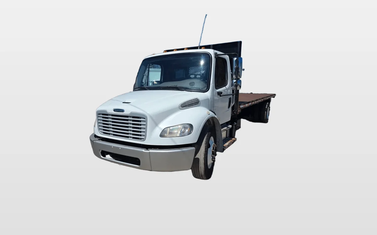 2016 Freightliner M2 106 - image 1