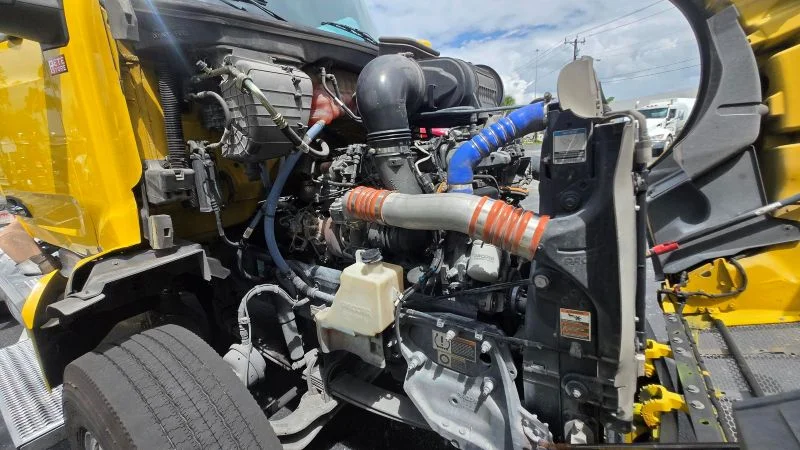 2024 Peterbilt 579 in Fort Lauderdale, FL — photo 7