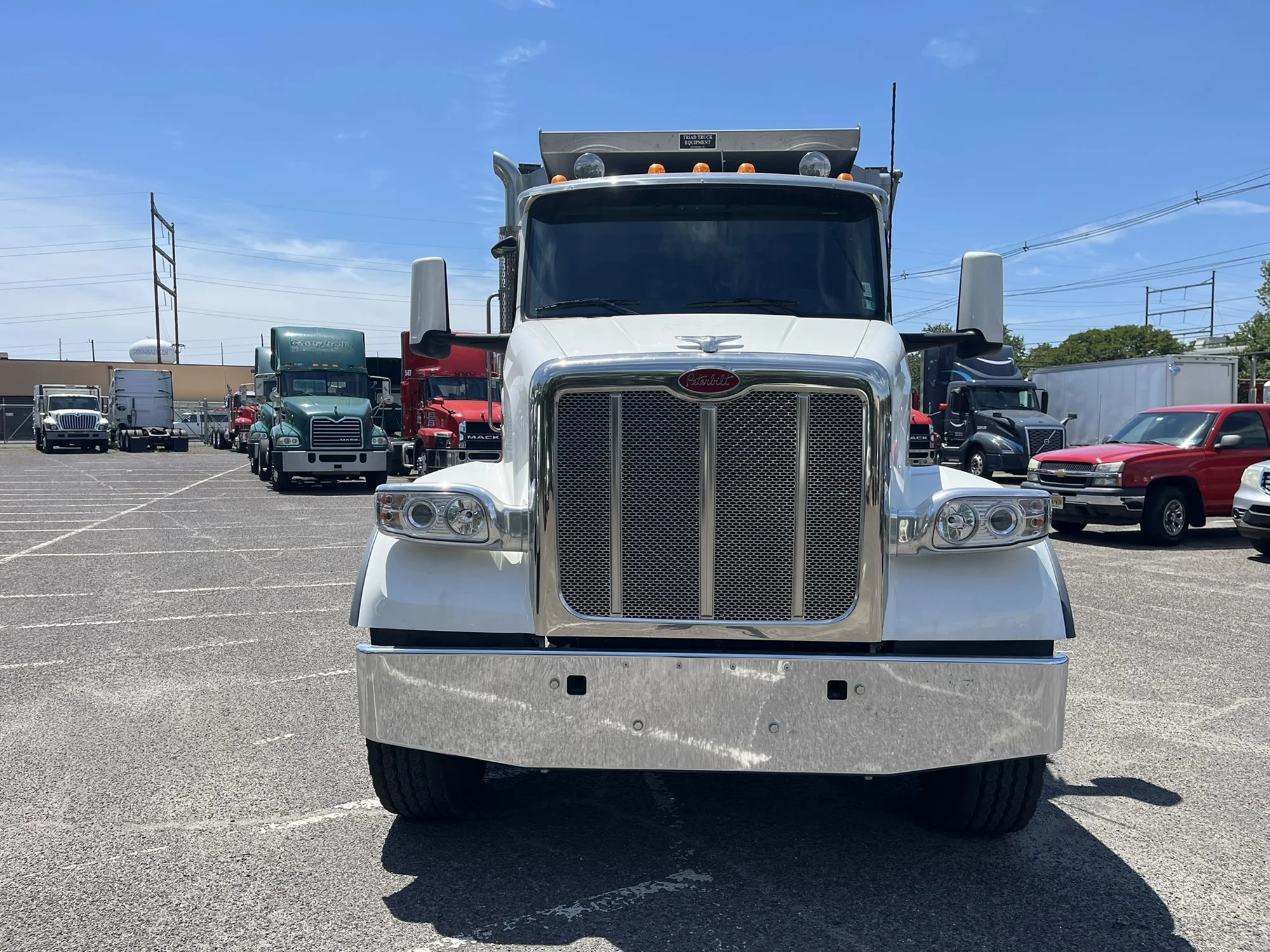 2025 Peterbilt in Pennsauken, NJ — photo 2
