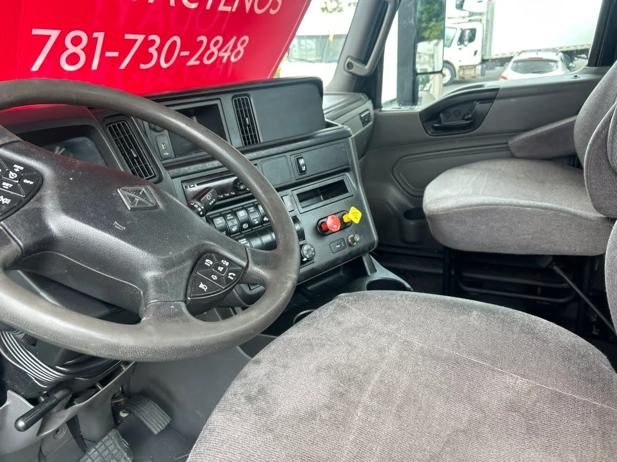 2020 International LT in Norwood, MA — photo 7