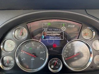 2020 Kenworth T880 - image 6