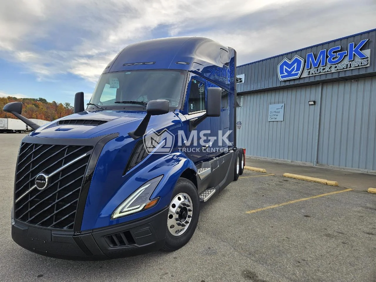 2026 Volvo VNL 860 in West Newton, PA