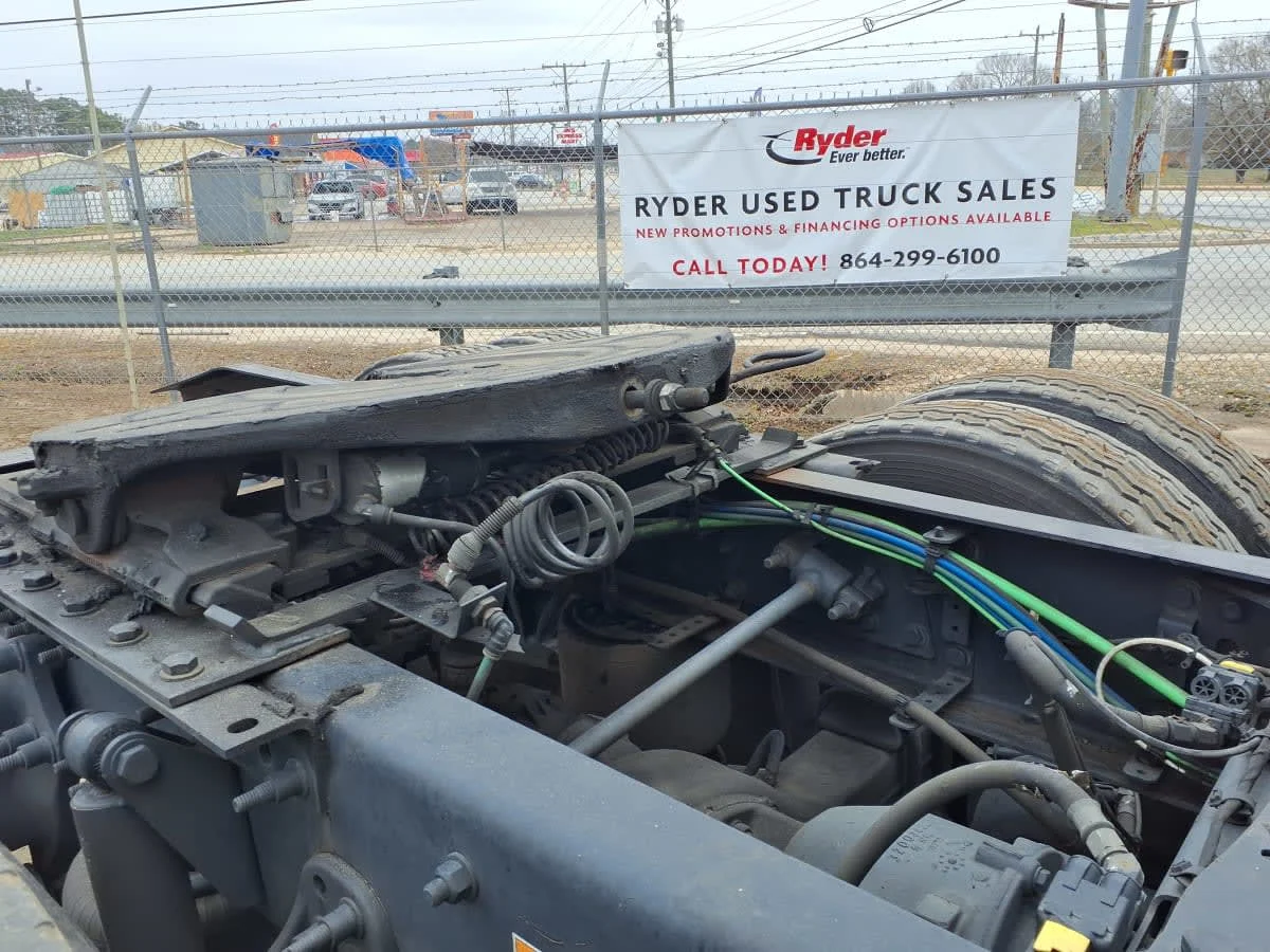 2020 Freightliner Cascadia - image 14