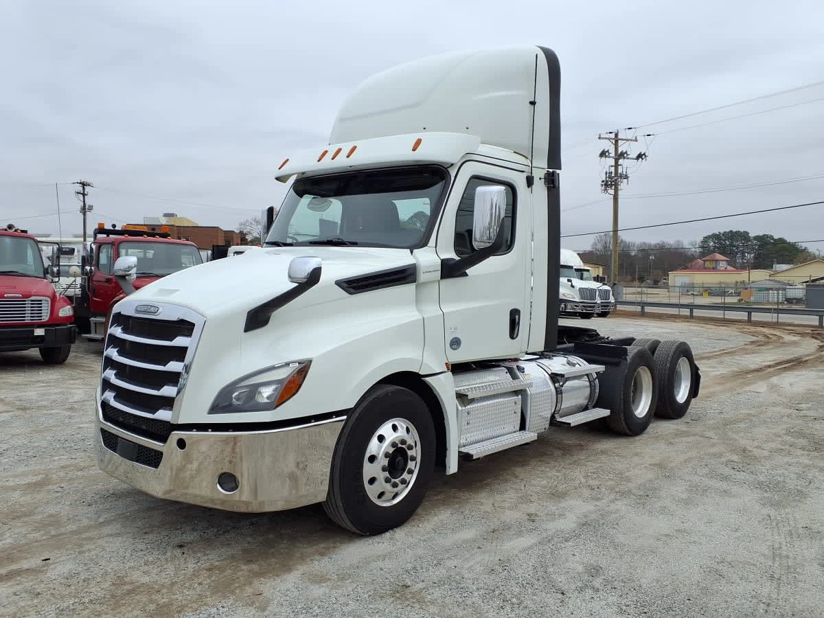 2020 Freightliner Cascadia in Greenville, SC