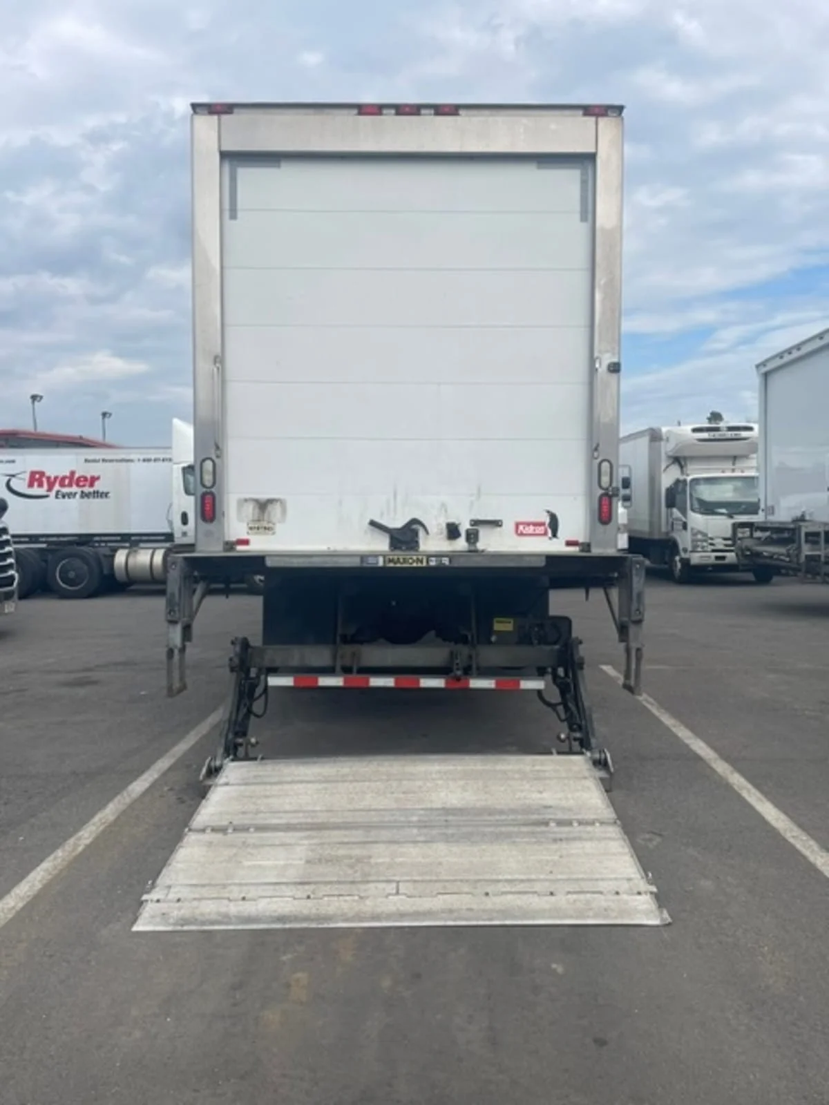 2020 Freightliner M2 106 in Farmingdale, NY — photo 14