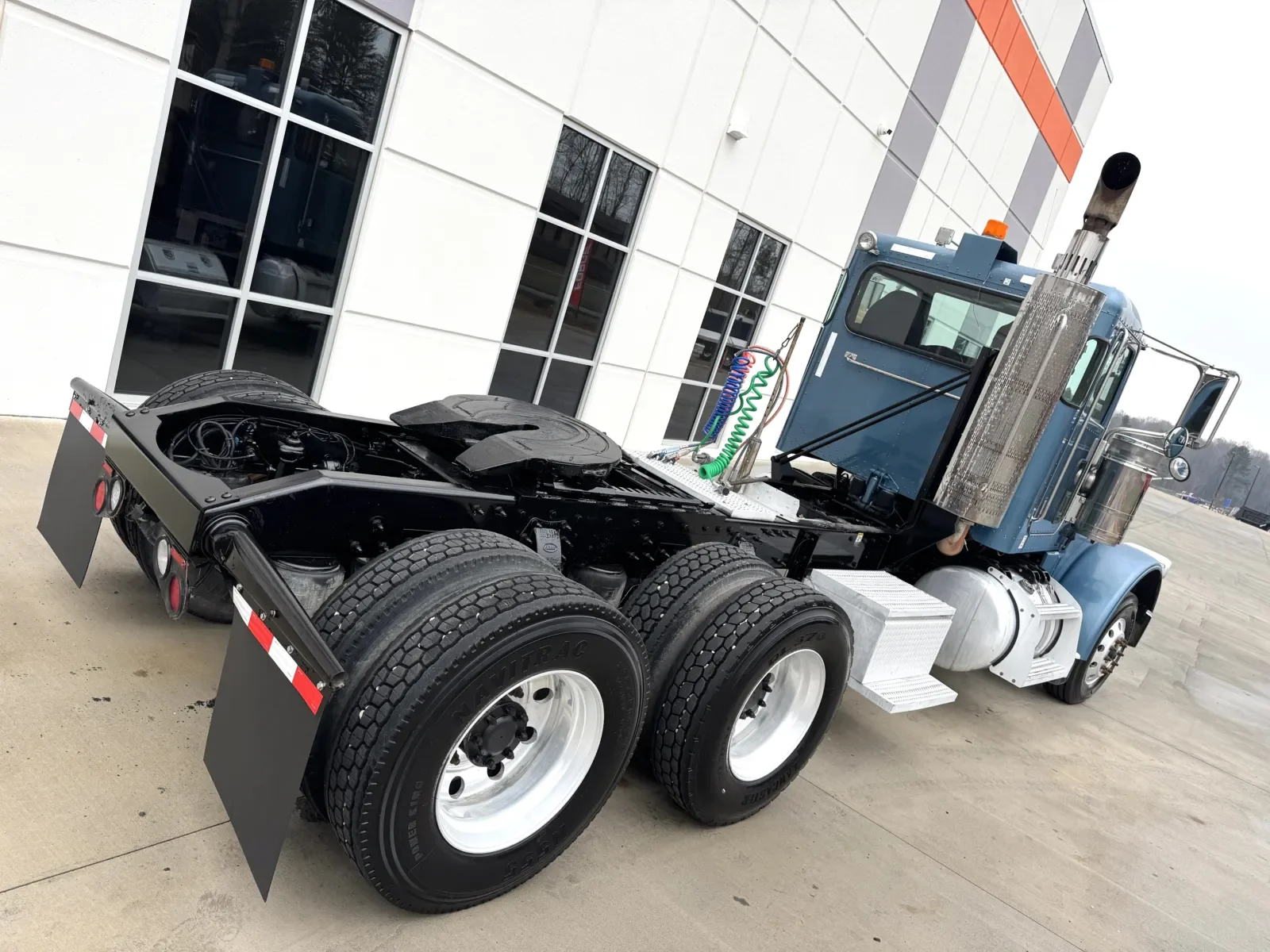 2009 Peterbilt 388 in Greer, SC — photo 11