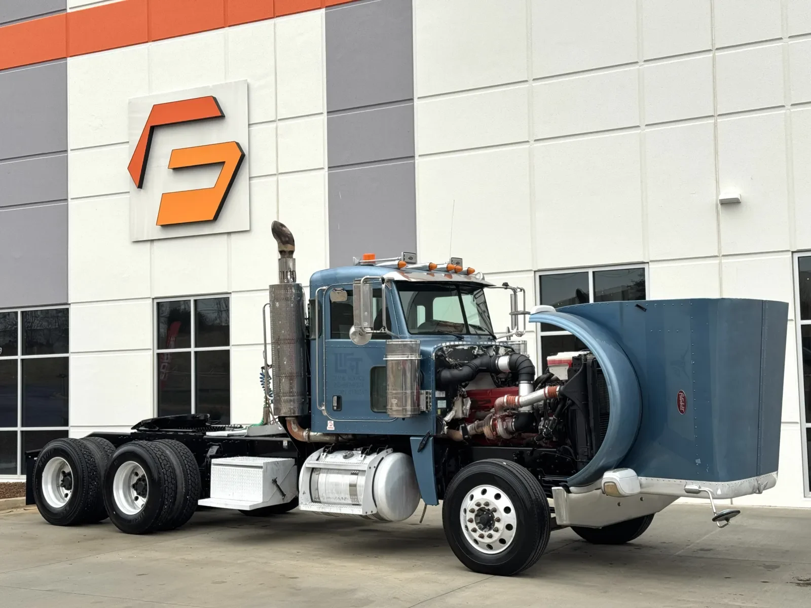 2009 Peterbilt 388 in Greer, SC — photo 9