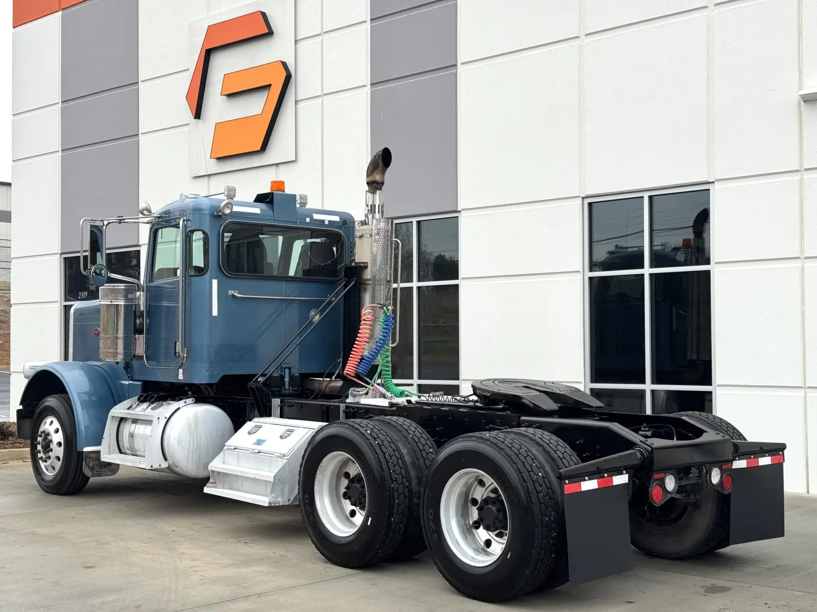 2009 Peterbilt 388 in Greer, SC — photo 6